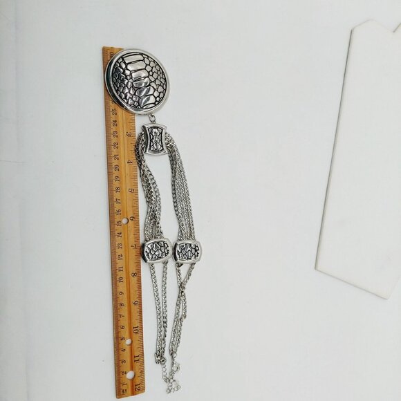 Silvertone Necklace Statement Large Pendant Choker - Picture 9 of 9